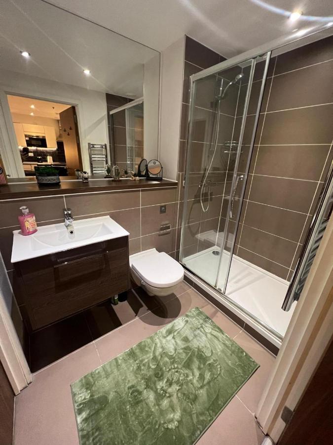 Spacious Sleep 7 Flat 20 Mins Central London Bp65 Екстериор снимка